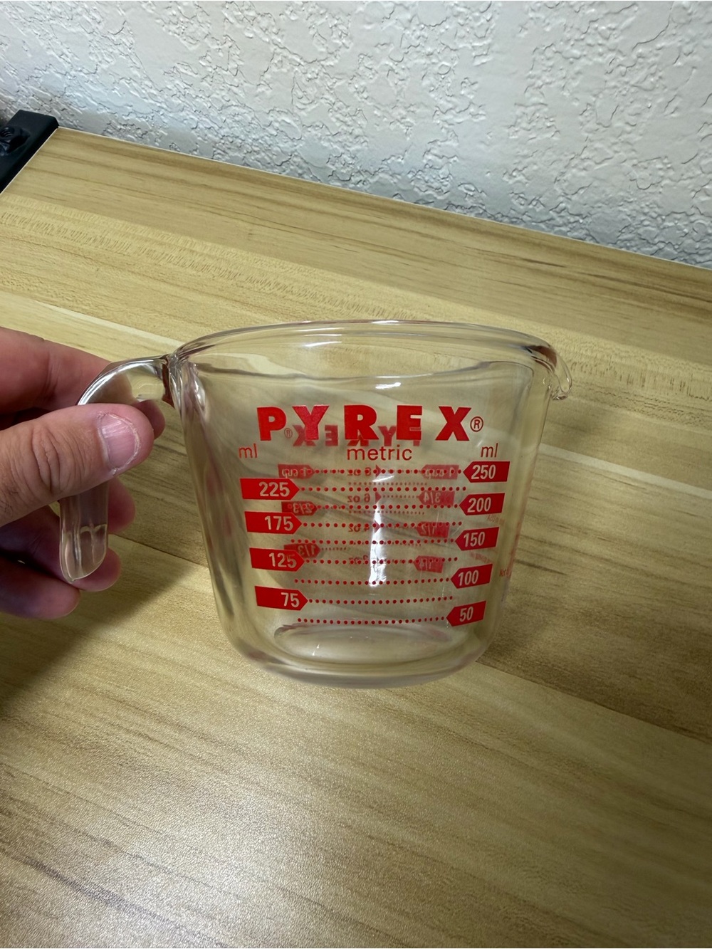 Vintage Pyrex Clear Glass Measuring 1 Cup 8oz Red Lettering A+ w/ Handle EC